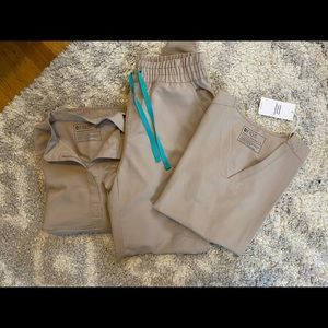 💙Figs Boulder Linited Edition 3 piece Set